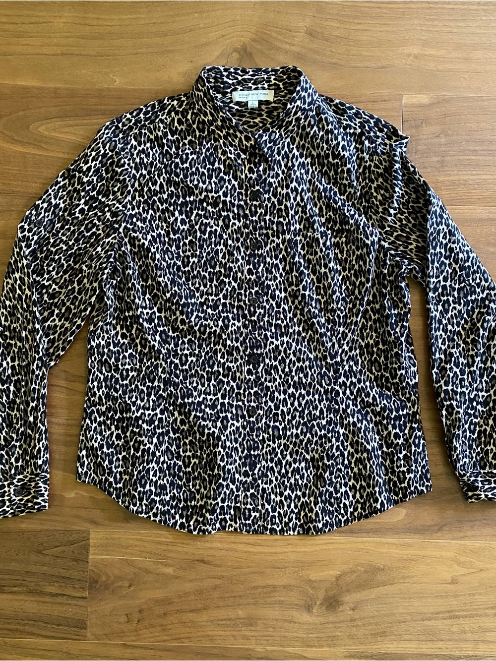 Jones New York Sport Leopard Print Button Shirt Women’s Large